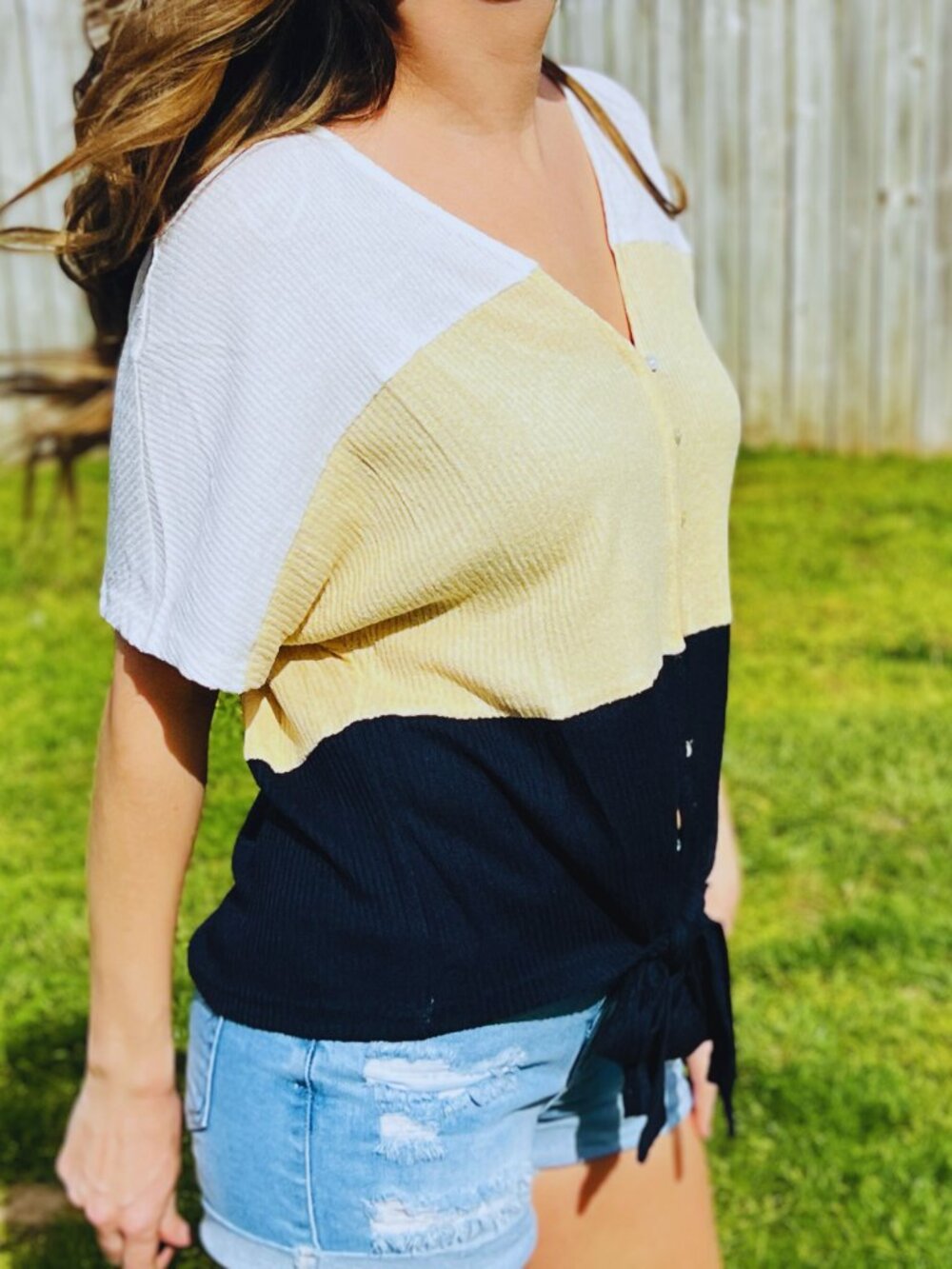 Yellow Color Block Top - Picture 4 of 8